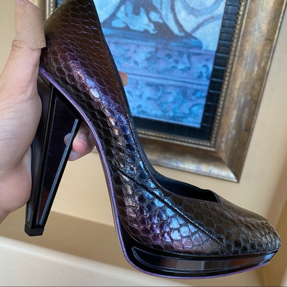 YSL (VANDA) Purple Mirror Chrome Heels - Picture 2 of 7